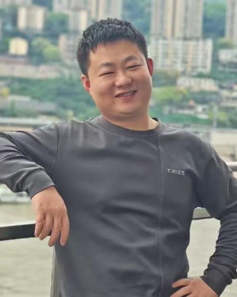 石炜航